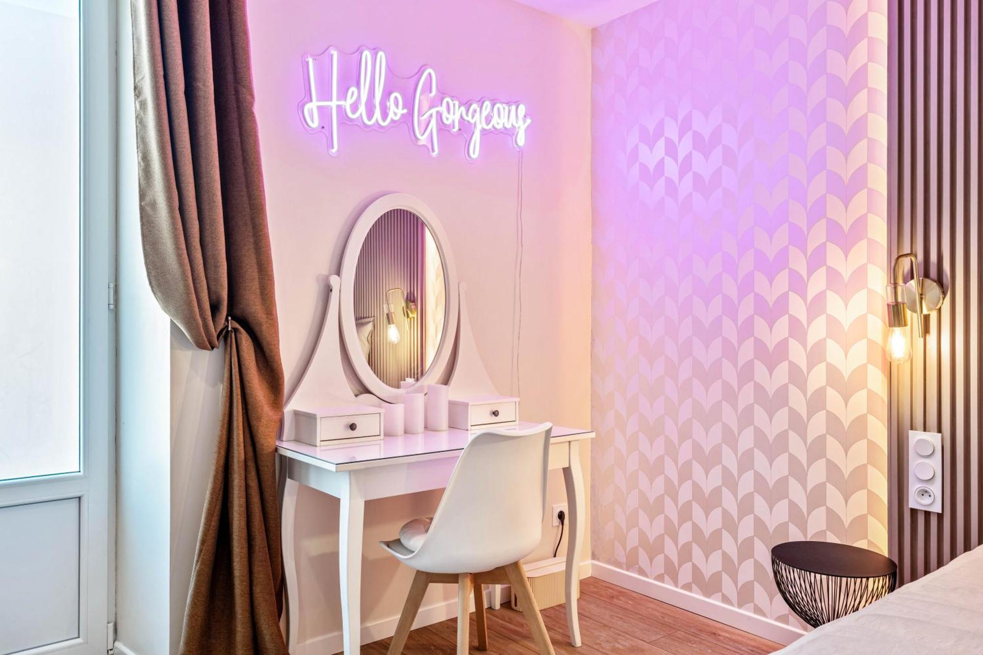 Nice Renting - Love Room Massena - Luxe Room - Jacuzzi - Terrace - King Bed - Ac מראה חיצוני תמונה
