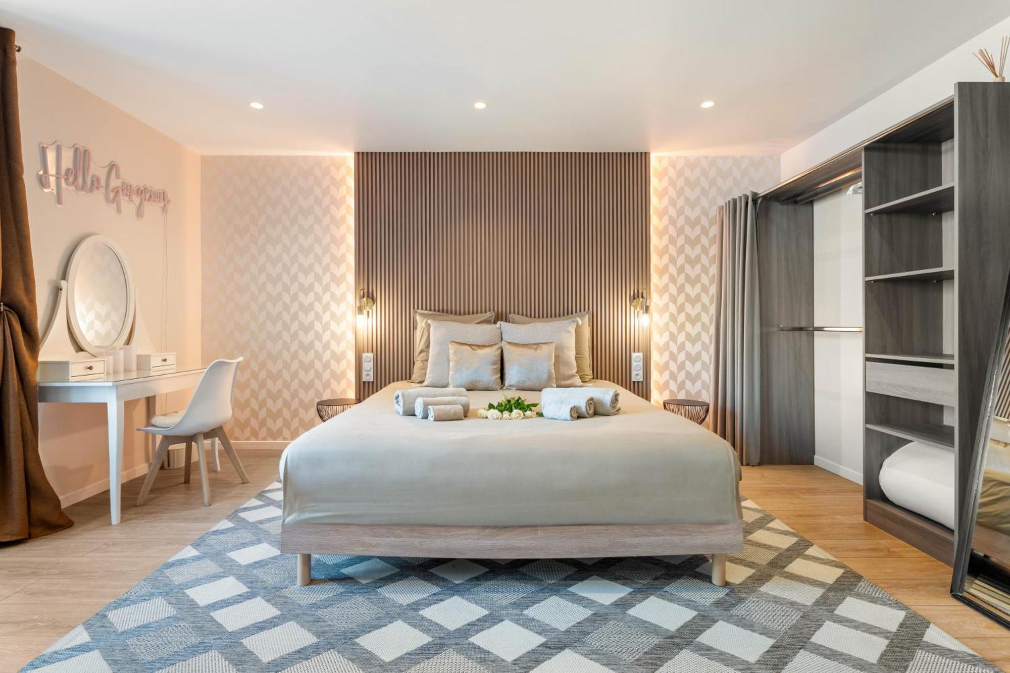 Nice Renting - Love Room Massena - Luxe Room - Jacuzzi - Terrace - King Bed - Ac מראה חיצוני תמונה